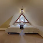 Kmicic לינה וארוחת בוקר 3*